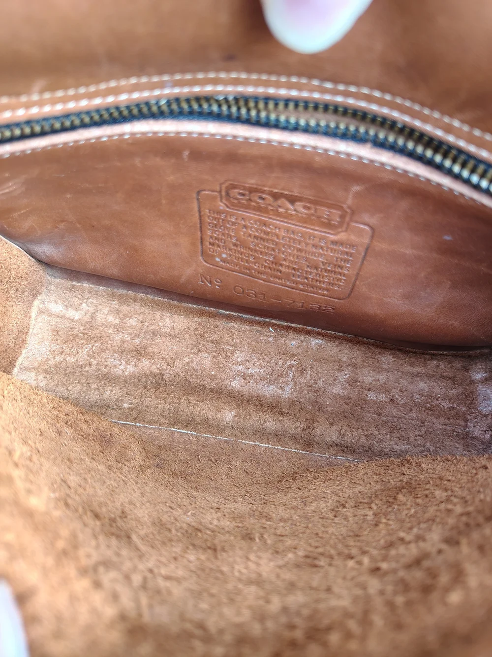 (Pre-1994) Vintage USA Coach Court Bag 9870 British Tan Leather Crossbody